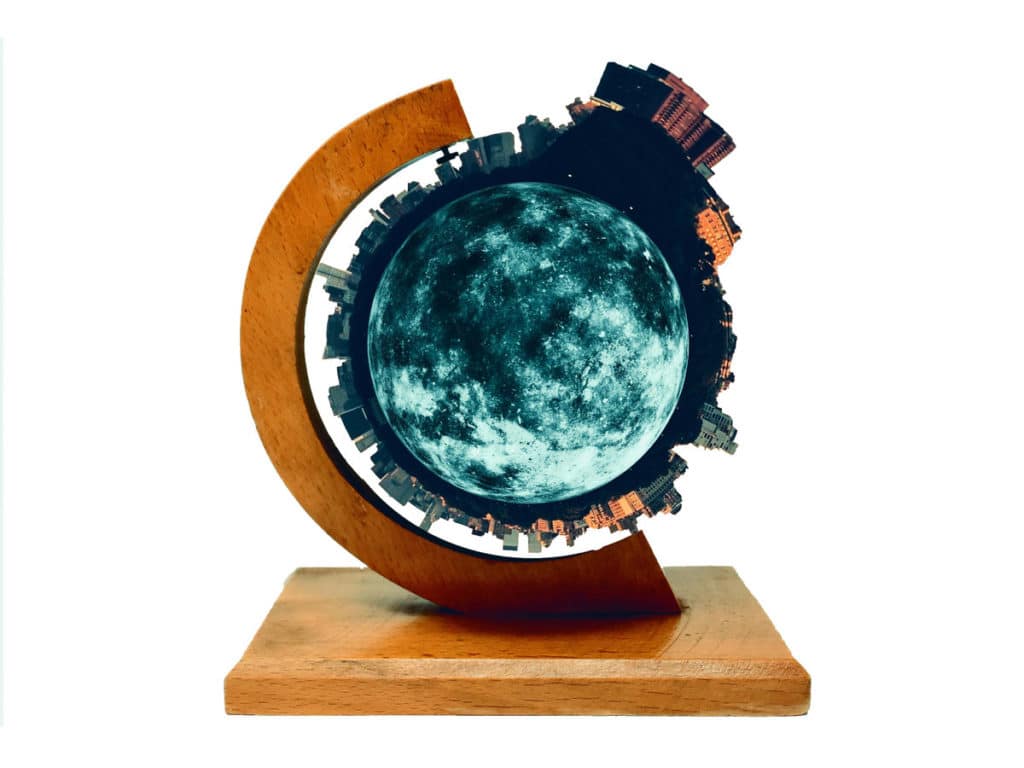 CoachMotel - The Tiny Planet