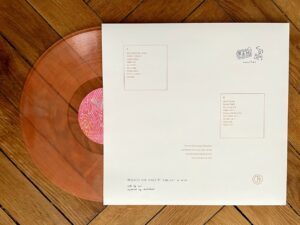 WOX & asbeluxt – Dusty Bits and Gritty Pieces (Dezi-Belle)