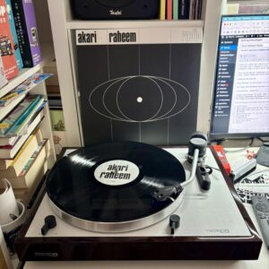 Akari raheem radio vinyl b